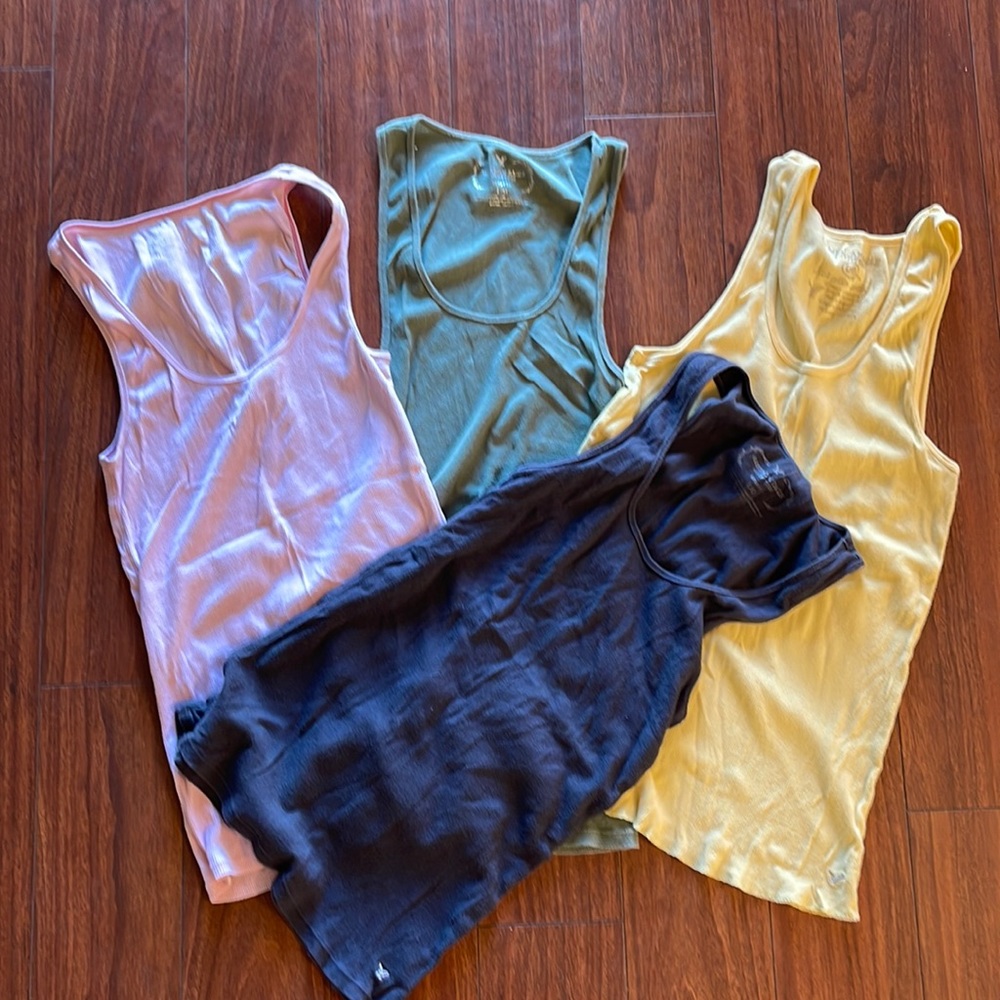 4 American Eagle ribbed tanks